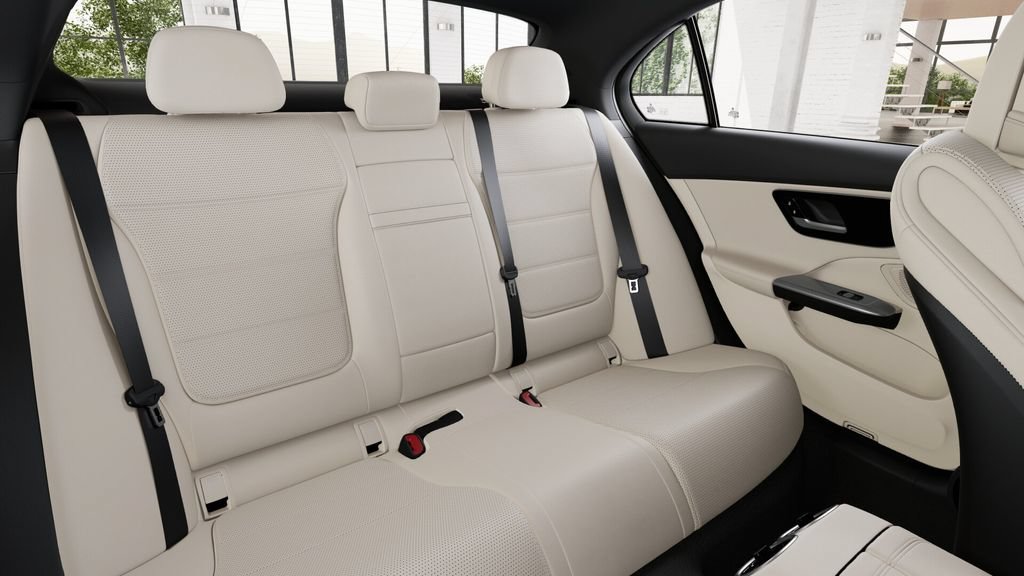 Used 2025 Mercedes-Benz C 300 Sedan image 40