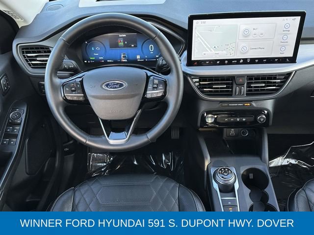 Certified 2024 Ford Escape Platinum w/ Premium Technology Package image 11