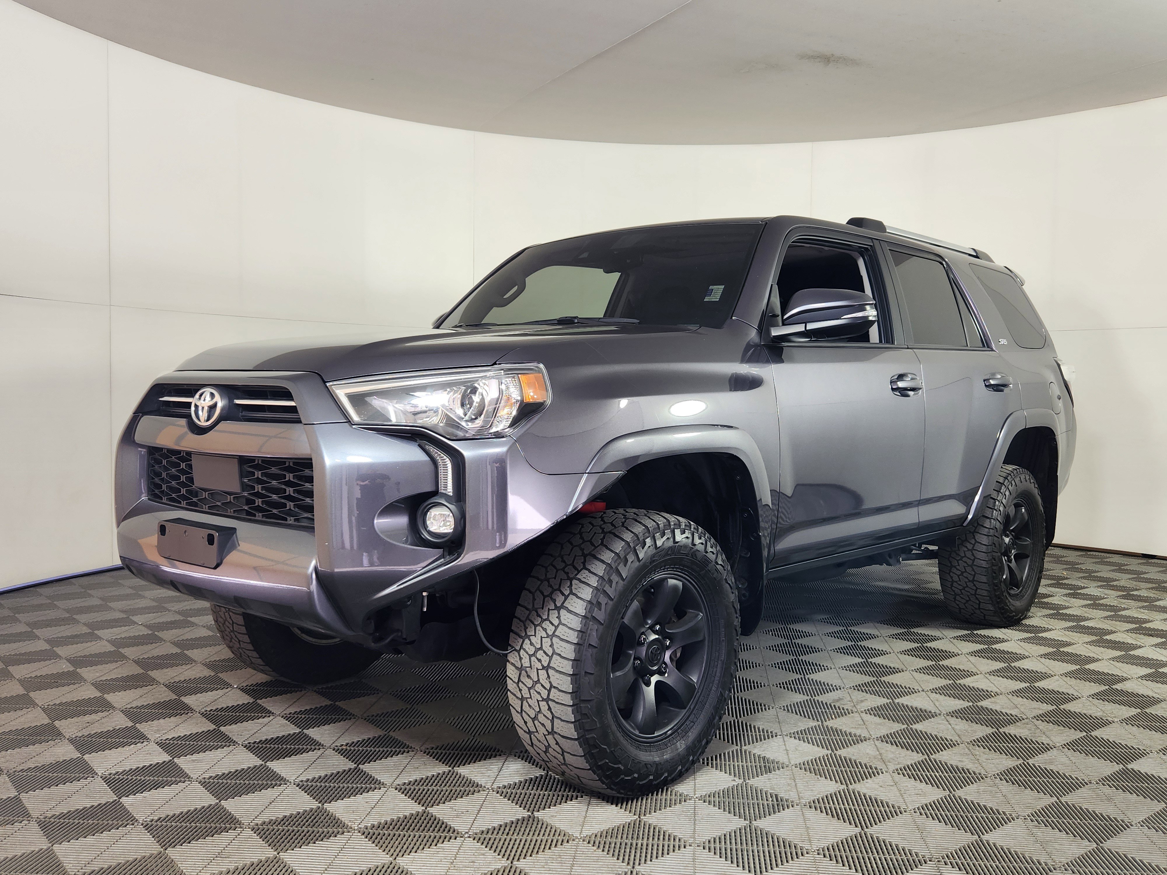 Used 2021 Toyota 4Runner SR5 Premium w/ Moonroof Package image 3