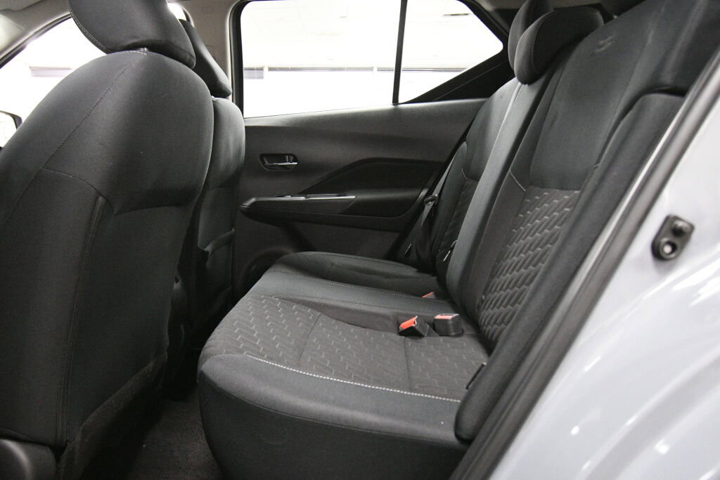 Used 2022 Nissan Kicks SV image 20