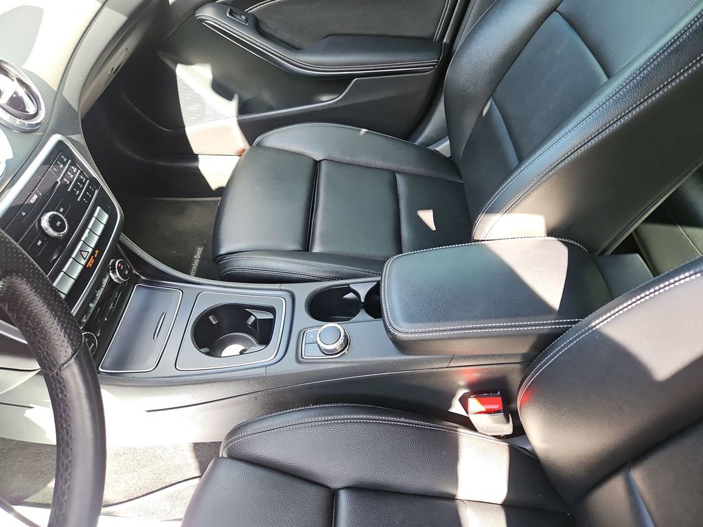 Used 2019 Mercedes-Benz CLA 250 image 23