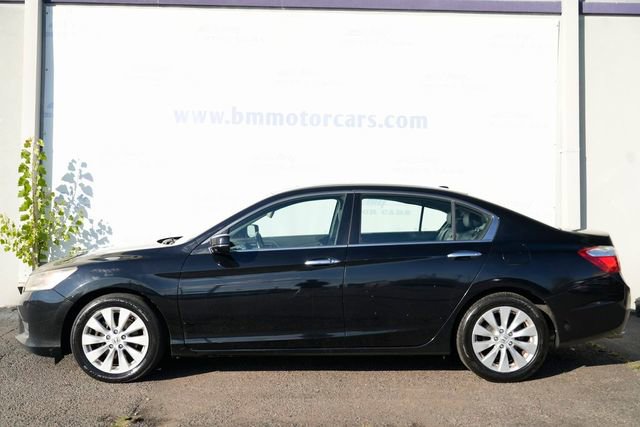 Used 2015 Honda Accord Touring image 8