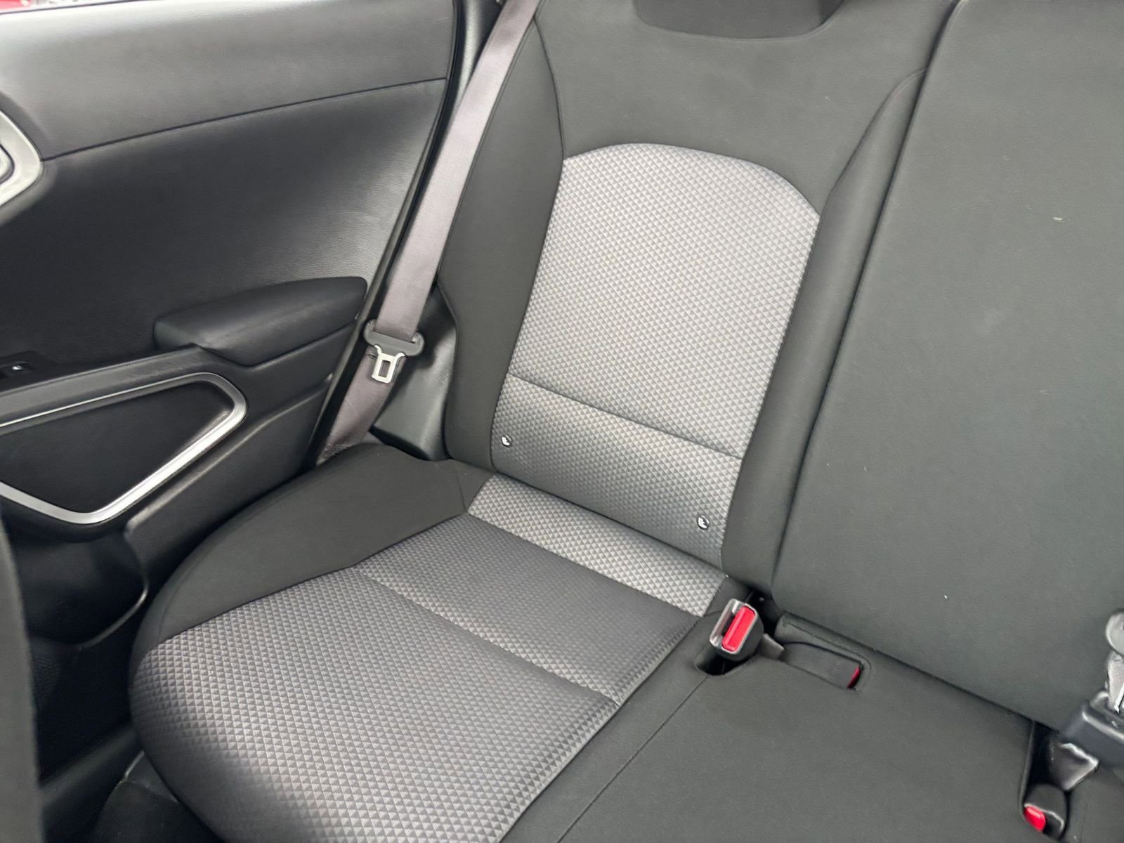 Used 2024 Kia Soul LX w/ LX Technology Package image 37