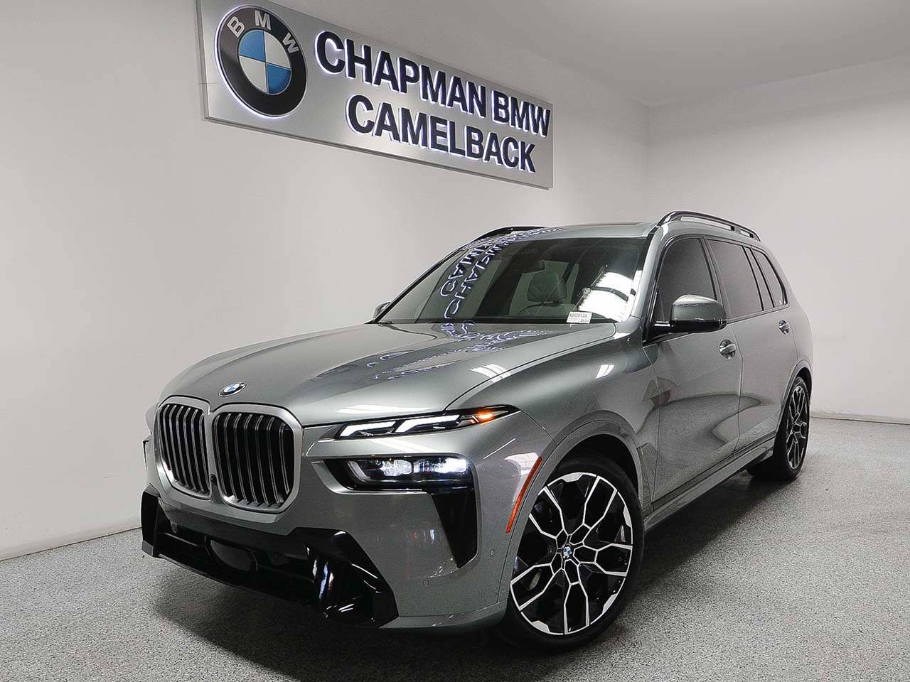 Certified 2024 BMW X7 xDrive40i w/ M Sport Package image 1