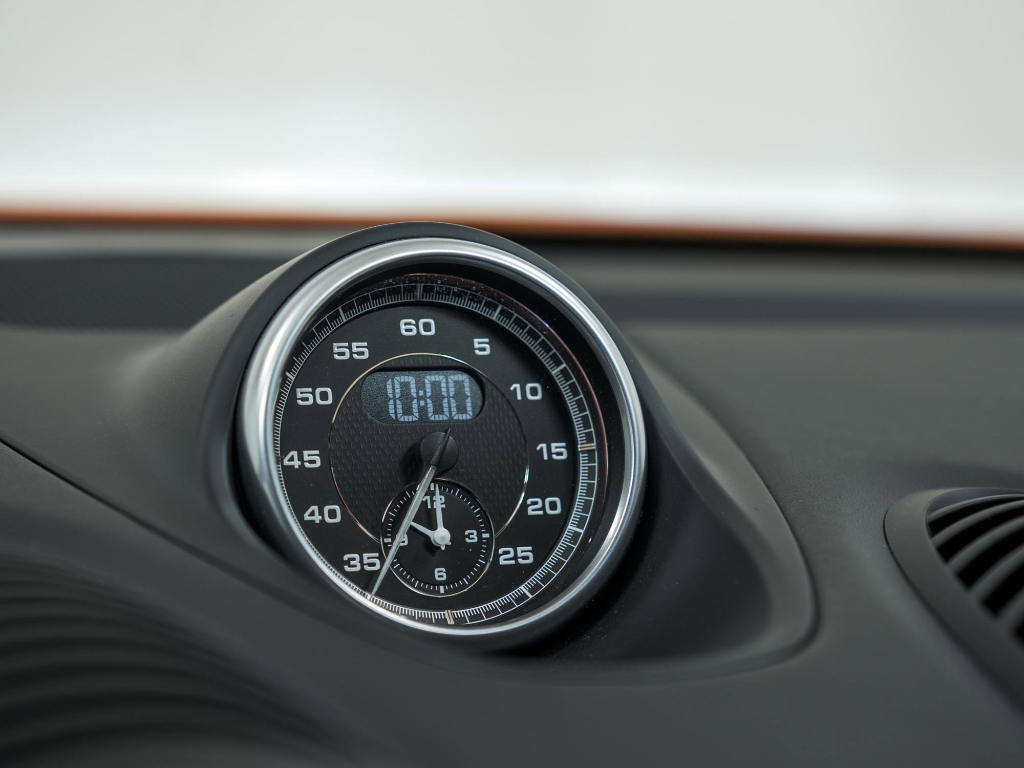 Certified 2021 Porsche 718 Boxster Spyder image 25