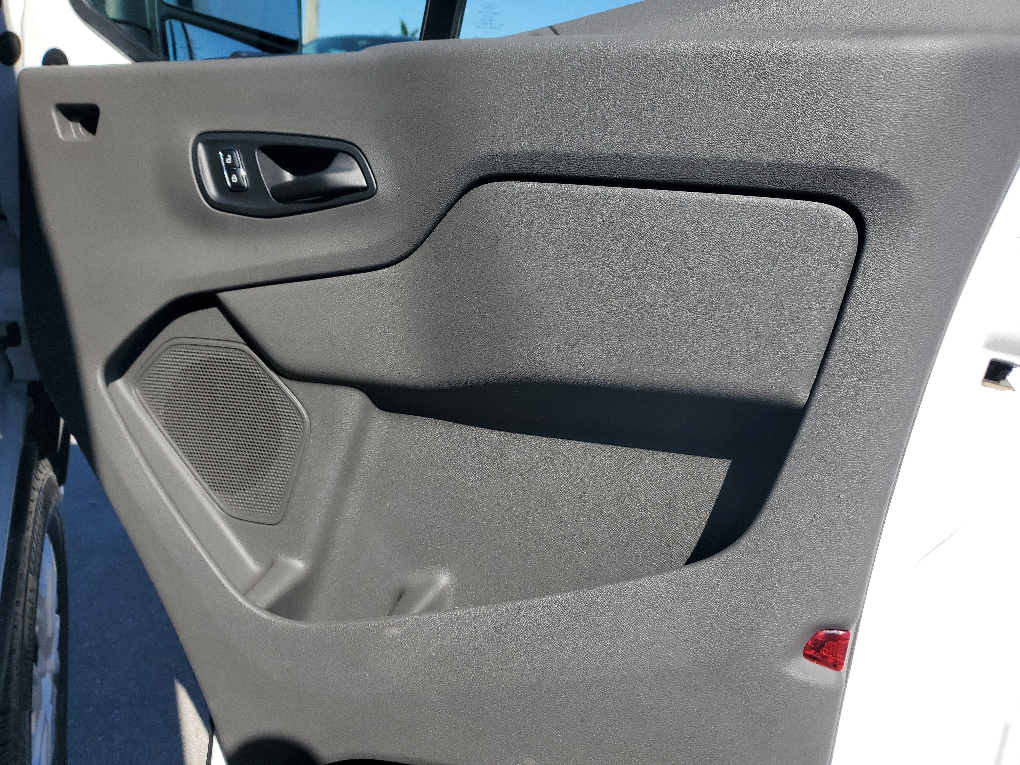 Used 2024 Ford Transit 350 XLT image 29