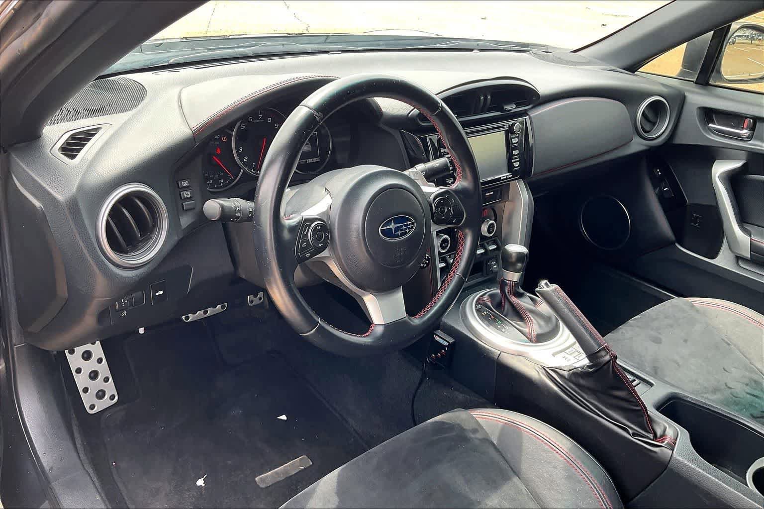 Used 2017 Subaru BRZ Limited w/ Popular Package #3 RWD image 2