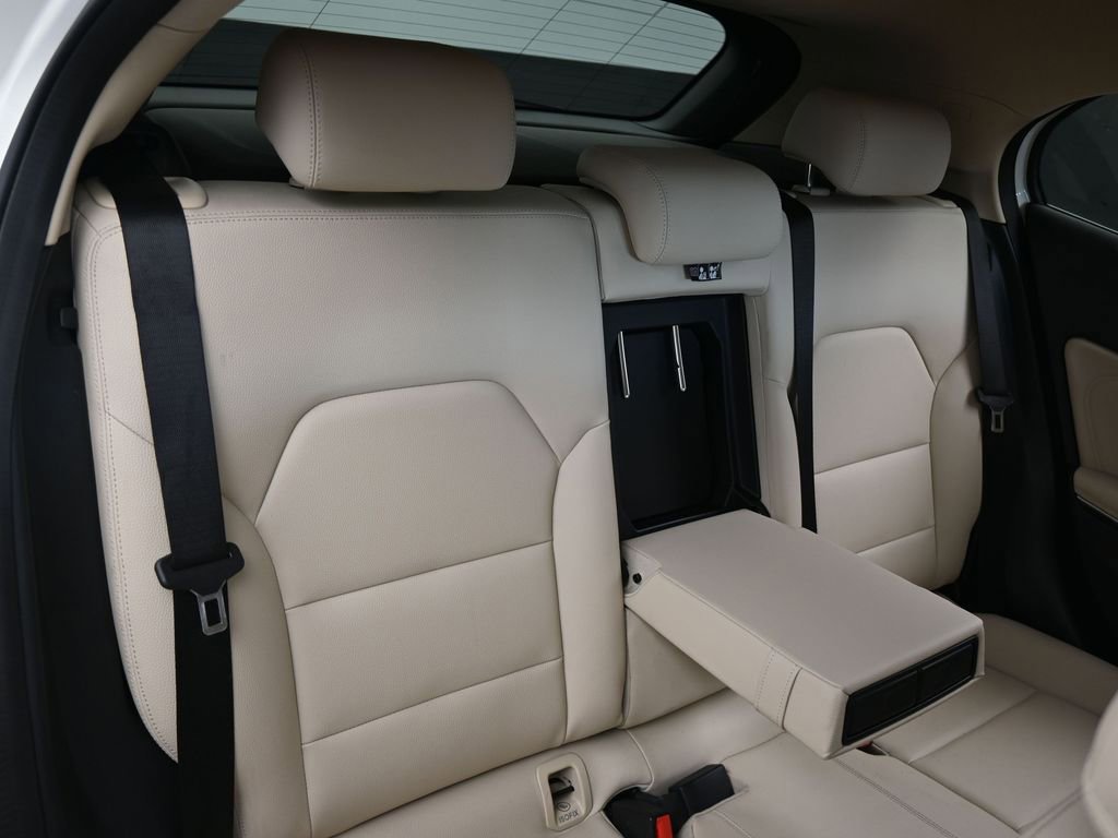 Used 2018 Mercedes-Benz GLA 250 image 38