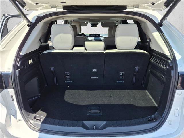 Used 2024 MAZDA CX-90 Plug-In Hybrid w/ Preferred AWD/4WD image 8