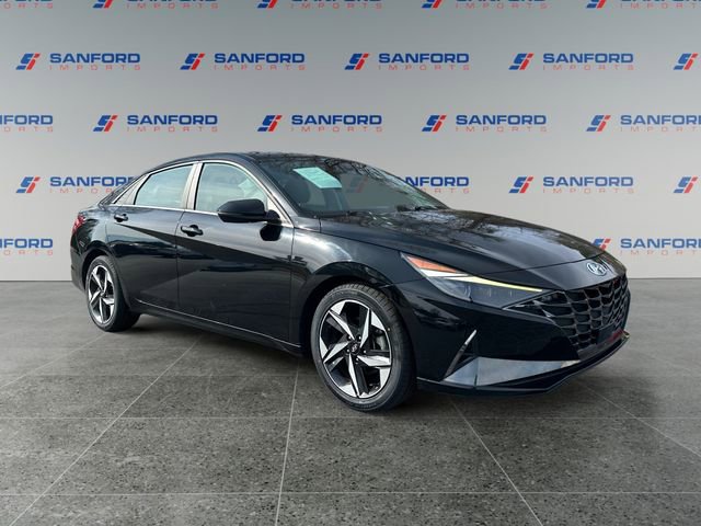 Used 2022 Hyundai Elantra Limited image 7