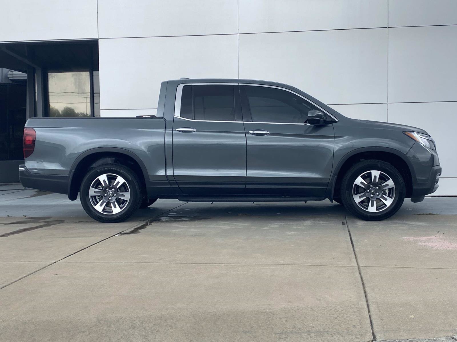 Used 2019 Honda Ridgeline RTL-E image 3