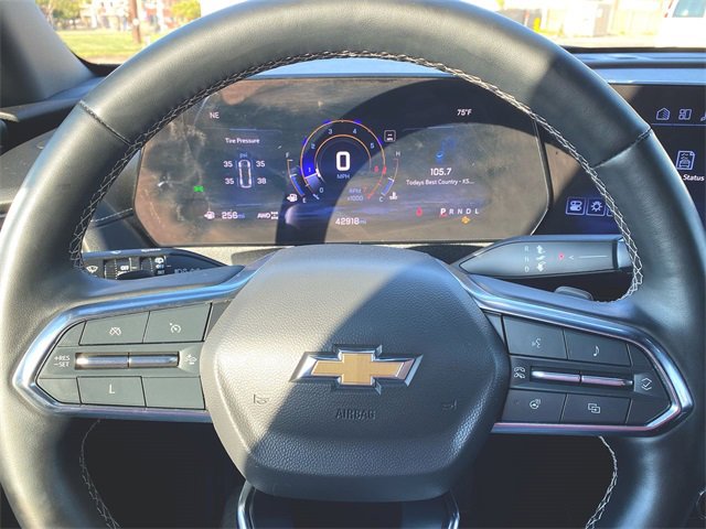 Used 2024 Chevrolet Traverse LT image 11