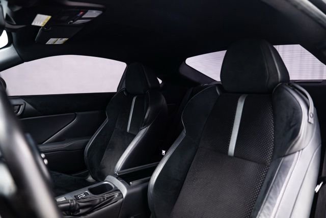 Used 2023 Toyota GR86 Premium w/ ALL Weather Mat Package (TMS) image 11