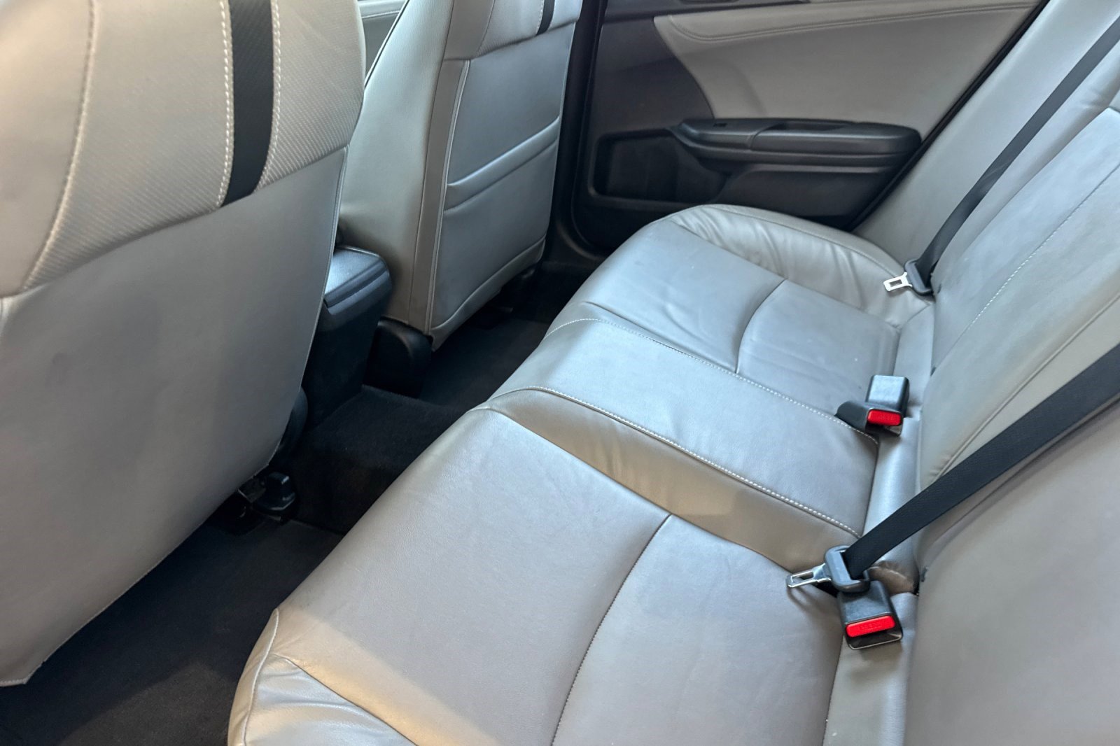 Used 2017 Honda Civic EX-L image 15