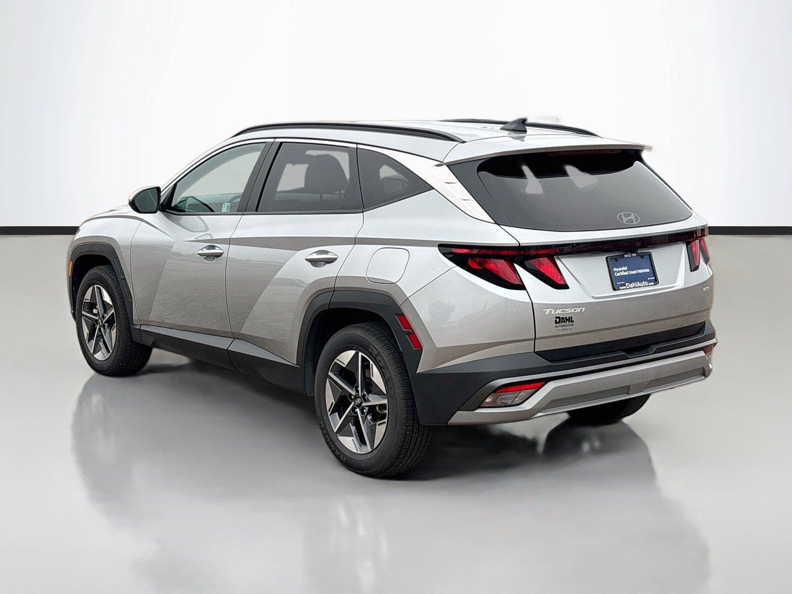 Certified 2025 Hyundai Tucson SEL AWD/4WD image 10