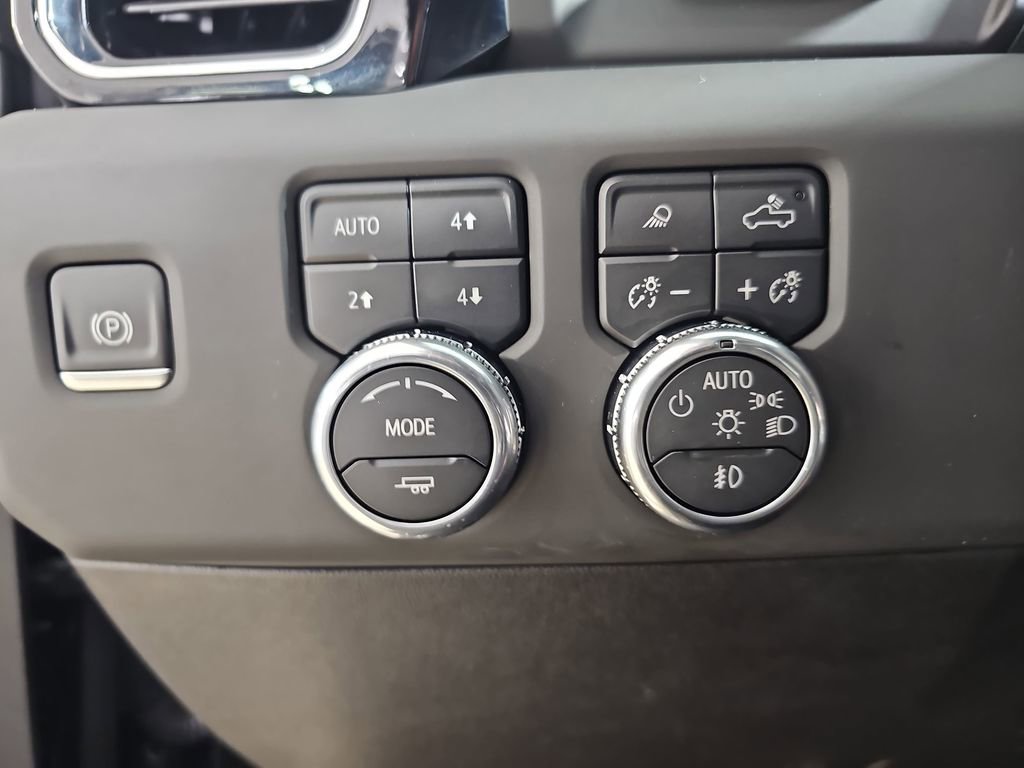 Certified 2025 GMC Sierra 2500 Denali Ultimate AWD/4WD image 30