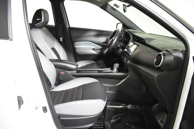 Certified 2023 Nissan Kicks SR w/ SR Premium Package FWD image 34