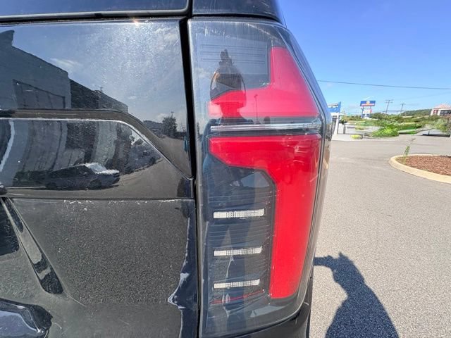 Used 2025 Chevrolet Tahoe LT AWD/4WD image 18