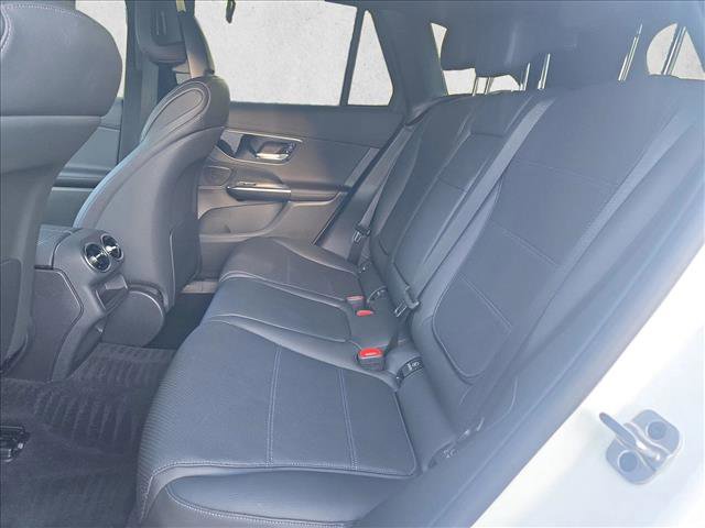 Certified 2025 Mercedes-Benz GLC 300 image 16