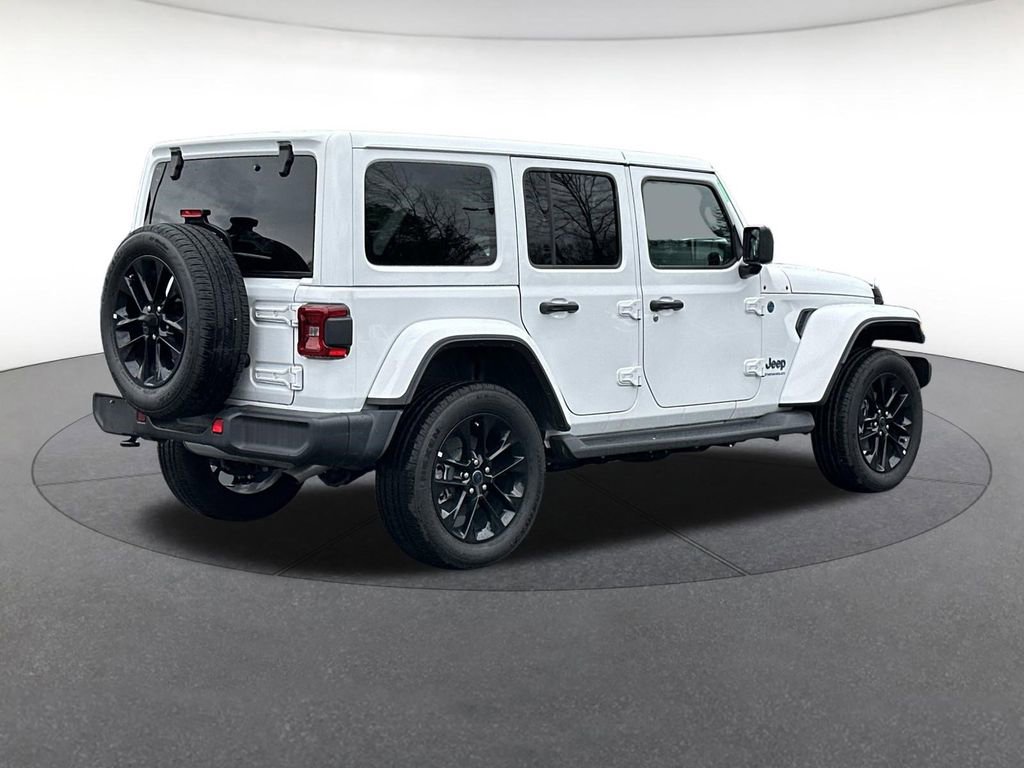 Certified 2025 Jeep Wrangler Unlimited Sahara image 6