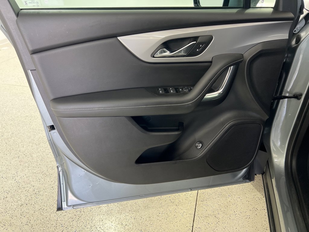 Used 2024 Chevrolet Blazer LT w/ Convenience Package FWD image 22
