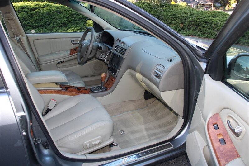 Used 2003 INFINITI I35 w/ Sunroof & Sunshade Pkg FWD image 13