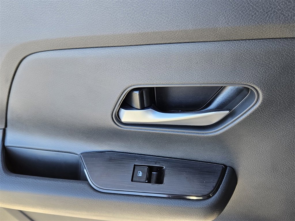 New 2026 Nissan Kicks SV w/ SV Premium Package image 7