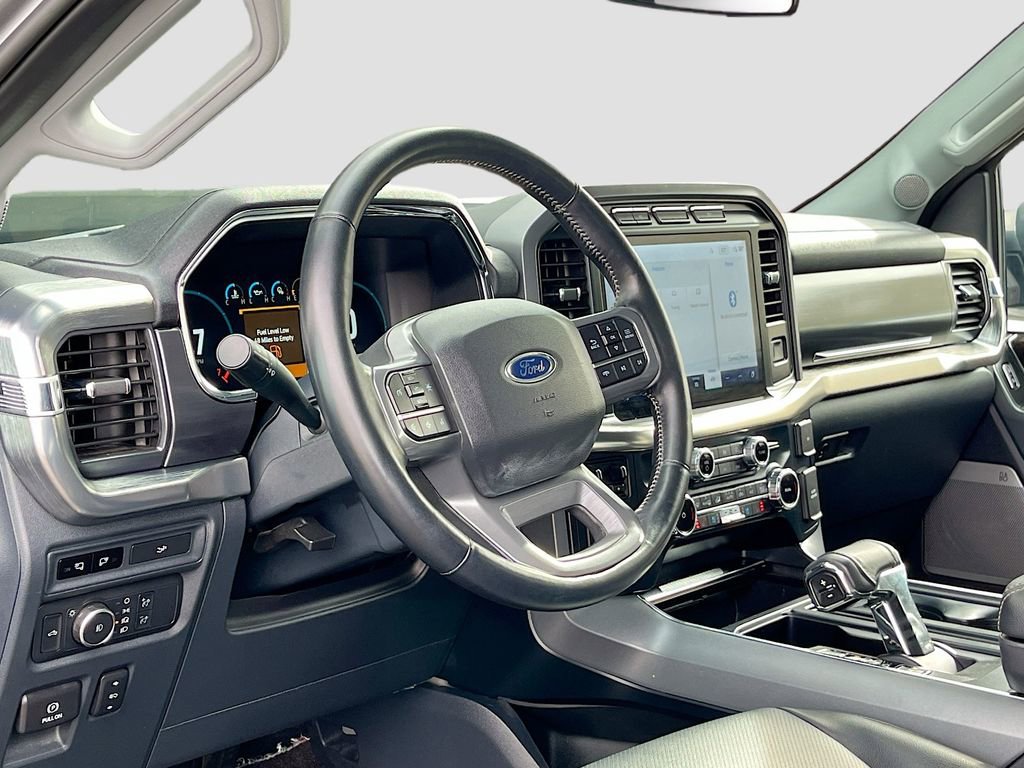 Used 2022 Ford F150 Lariat image 9