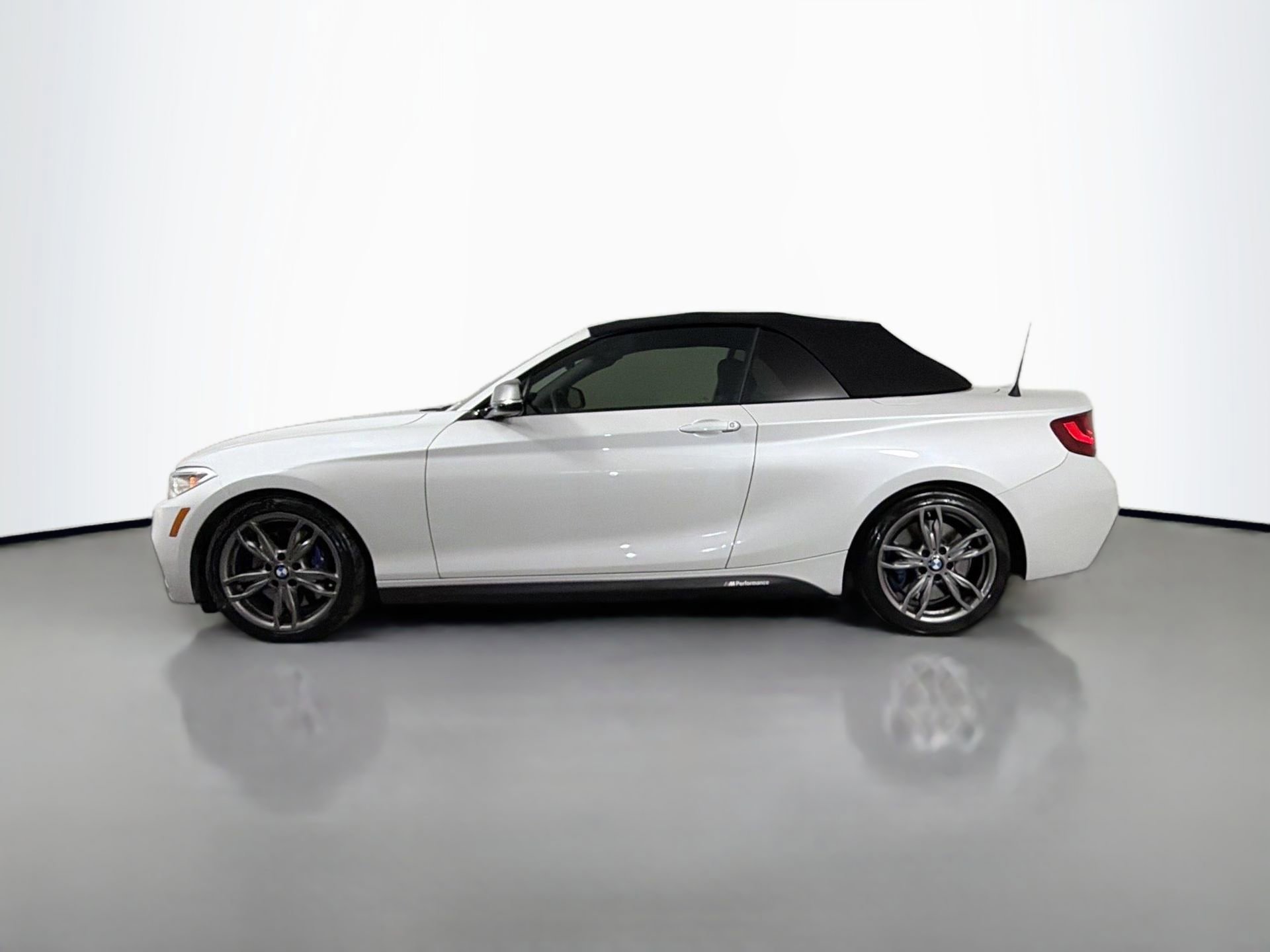 Used 2017 BMW M240i Convertible image 9