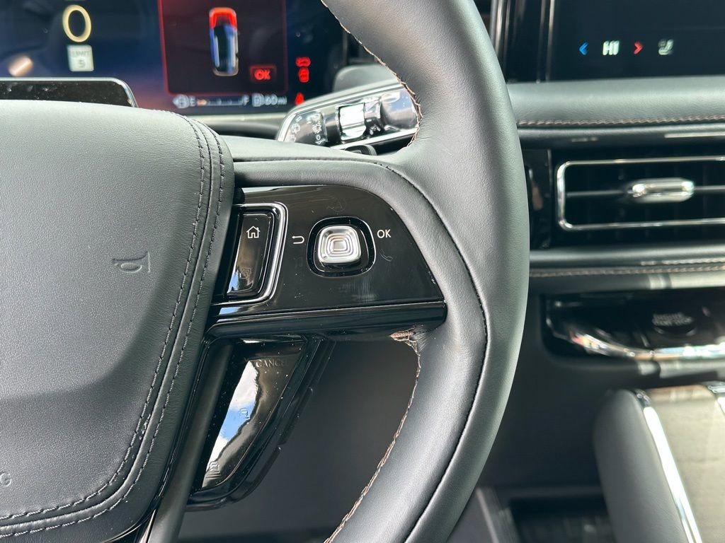 New 2026 Lincoln Aviator Reserve AWD/4WD image 10