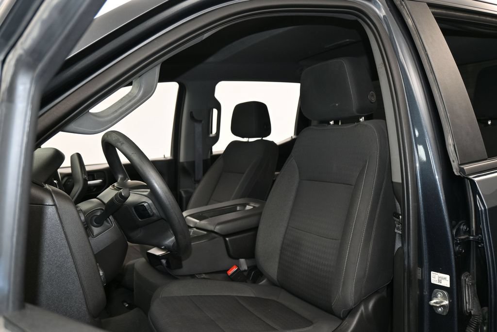 Used 2022 Chevrolet Silverado 1500 Custom w/ Safety Confidence Package AWD/4WD image 10