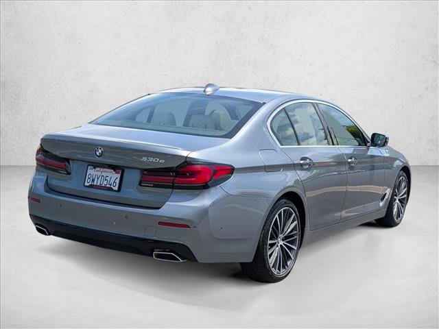 Used 2021 BMW 530e w/ Parking Assistance Package RWD image 5