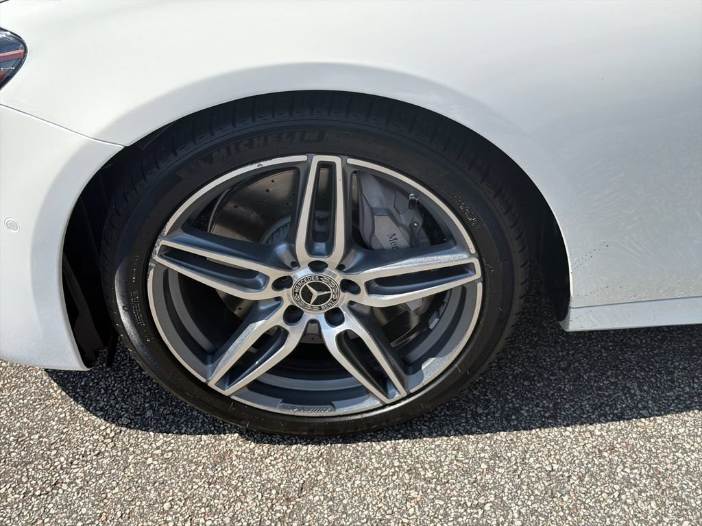 Used 2018 Mercedes-Benz E 300 image 11