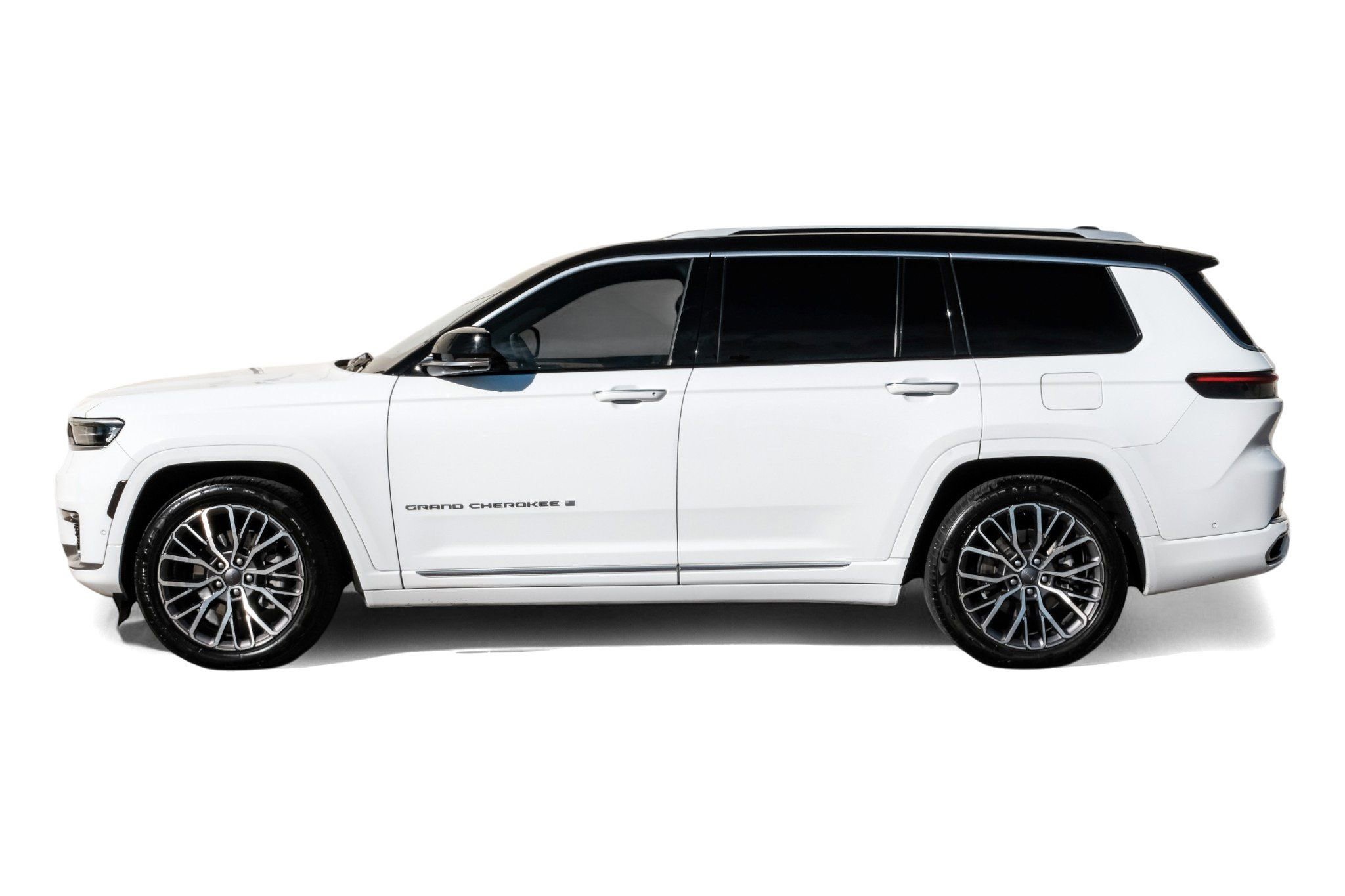 Used 2022 Jeep Grand Cherokee L Summit image 11