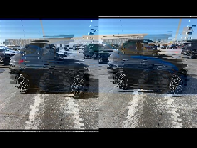 Used 2023 Mercedes-Benz C 300 4MATIC Sedan image 9