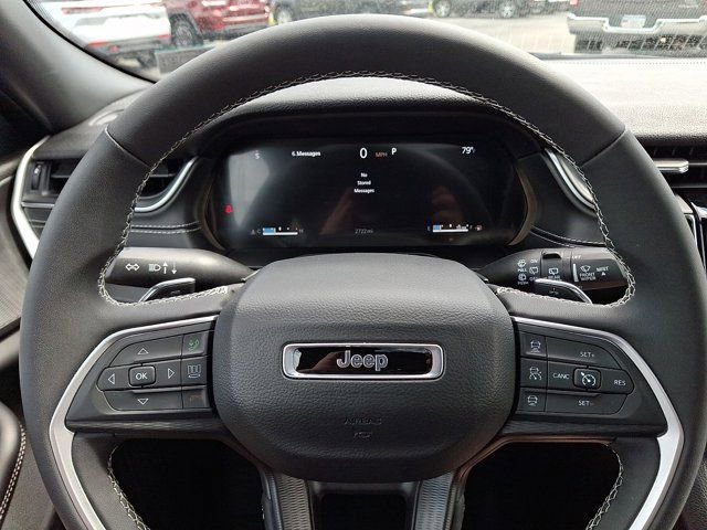 Certified 2025 Jeep Grand Cherokee L Laredo AWD/4WD image 25