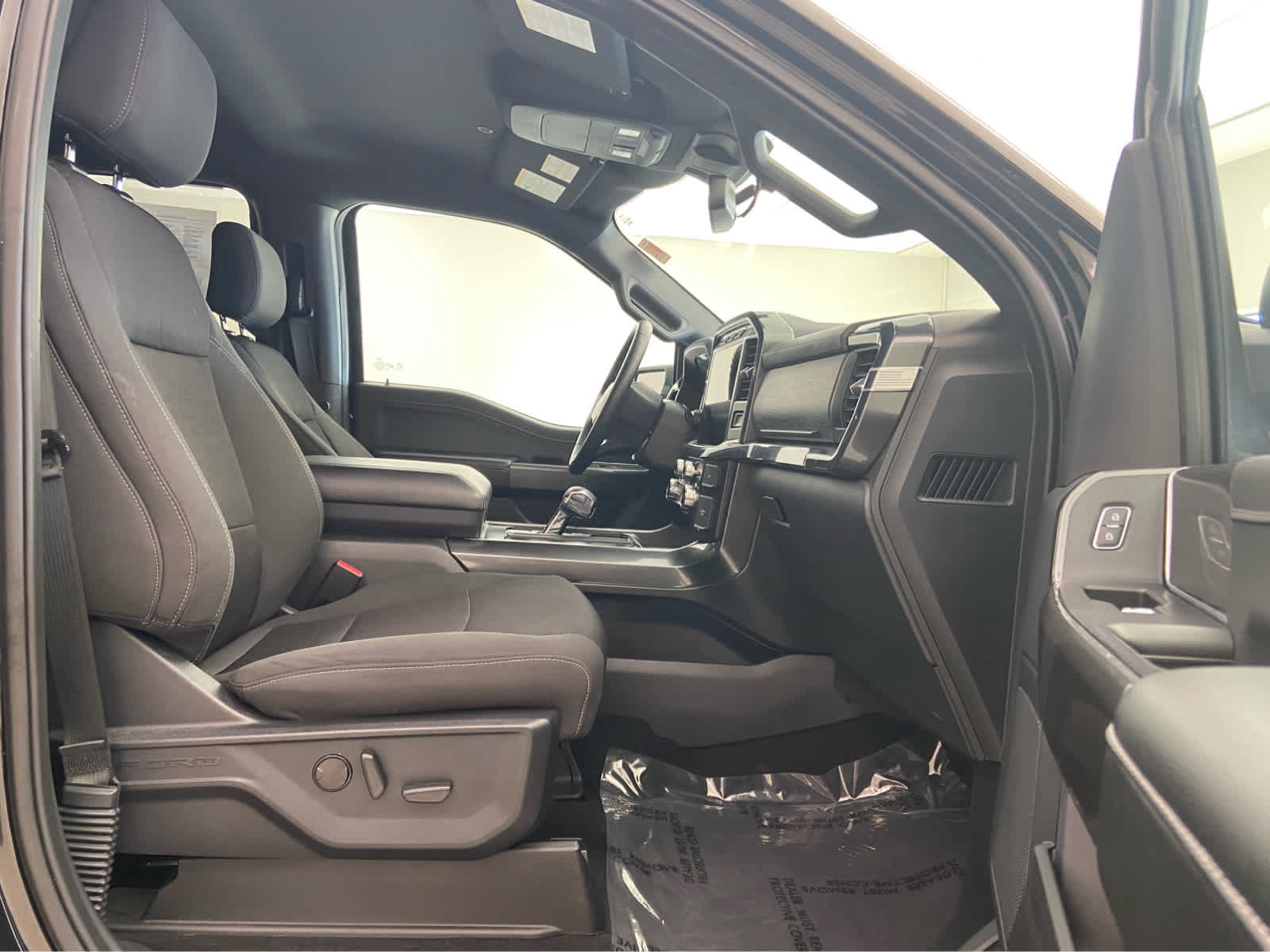 Used 2023 Ford F150 XLT w/ Equipment Group 302A High AWD/4WD image 16