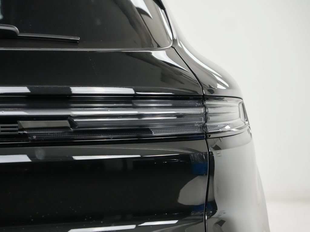 New 2026 Porsche Cayenne GTS AWD/4WD image 12