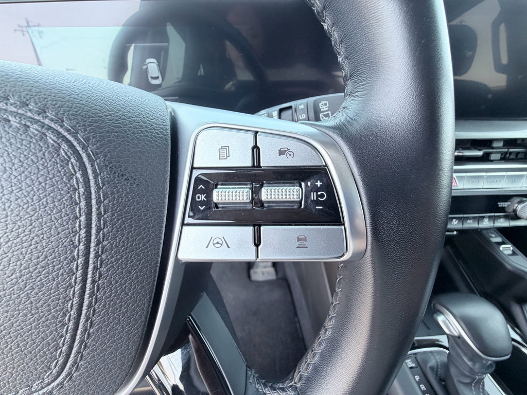 Used 2025 Kia Telluride S AWD/4WD image 17