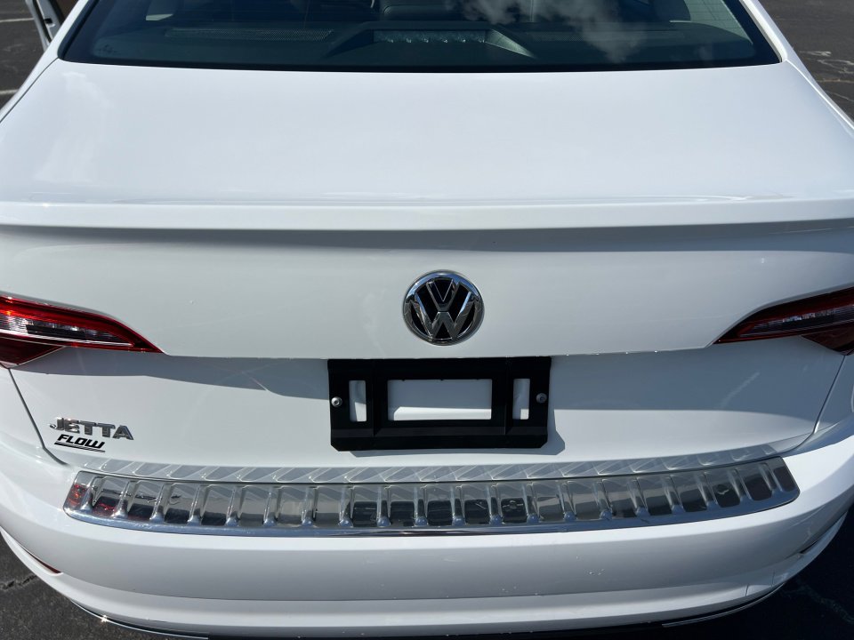 Used 2019 Volkswagen Jetta SEL Premium image 18