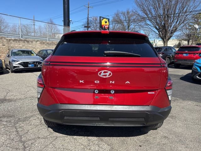 Used 2024 Hyundai Kona SEL image 12