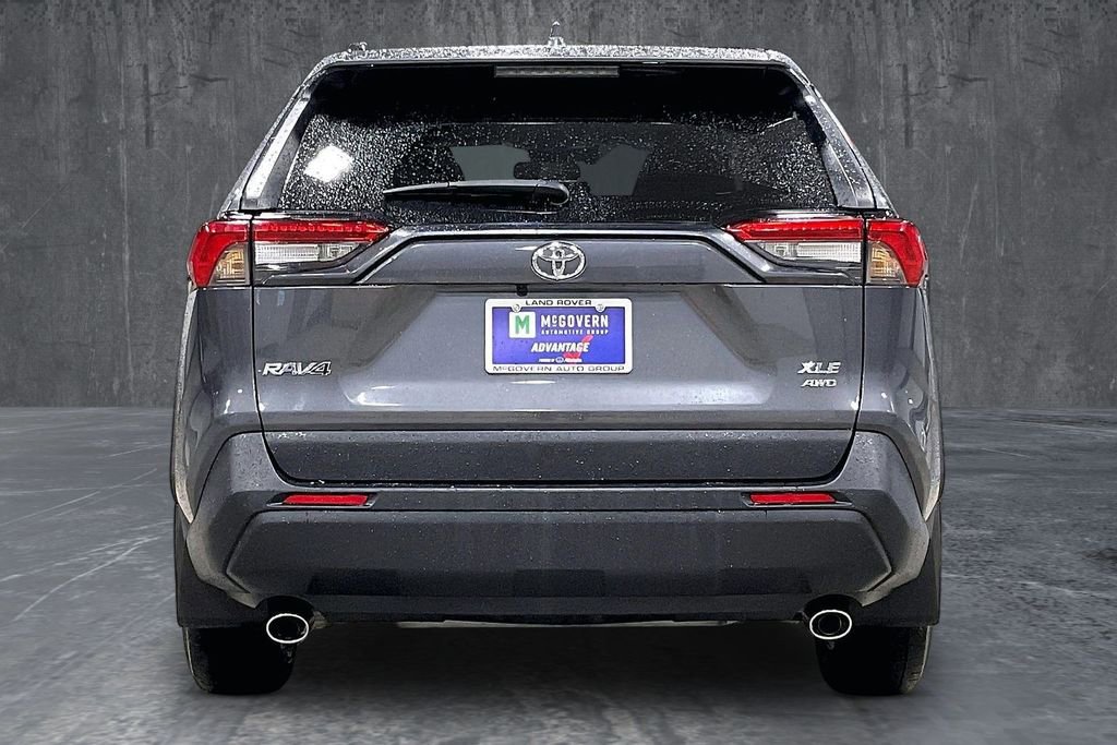 Used 2021 Toyota RAV4 XLE w/ Convenience Package AWD/4WD image 5