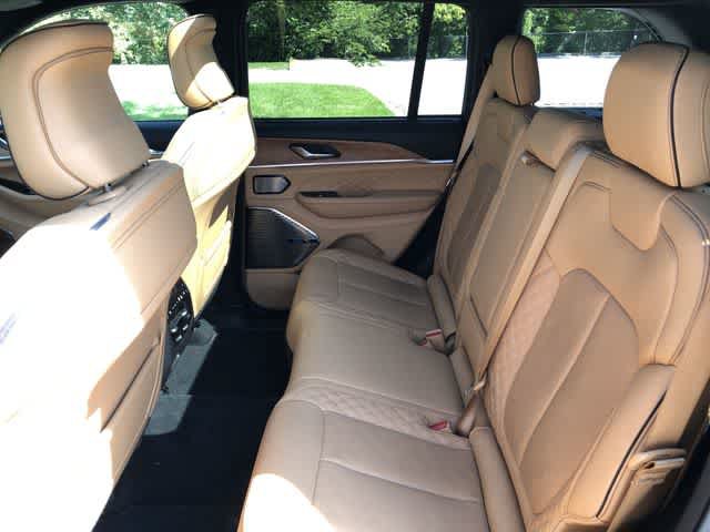 Certified 2022 Jeep Grand Cherokee Summit AWD/4WD image 17