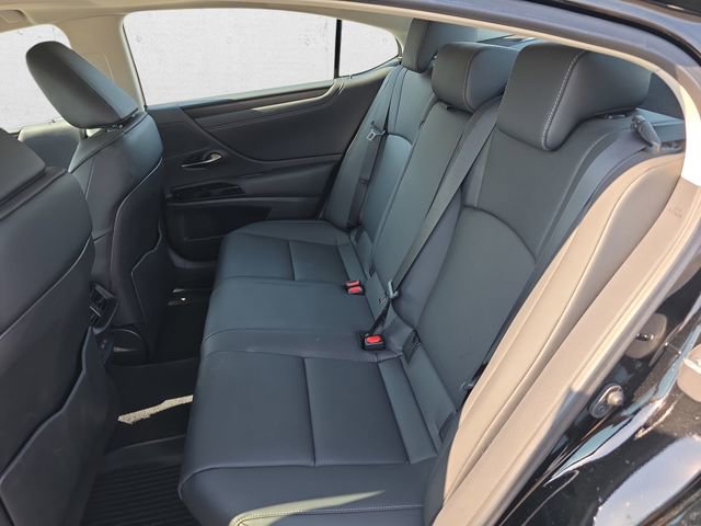 Certified 2025 Lexus ES 300h w/ Premium Package image 14