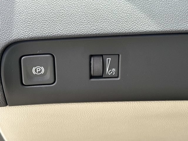 Used 2023 Buick Enclave Essence FWD image 20