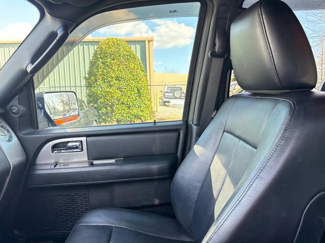 Used 2017 Ford Expedition XLT w/ Equipment Group 202A image 22