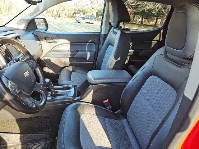 Used 2015 Chevrolet Colorado Z71 image 18