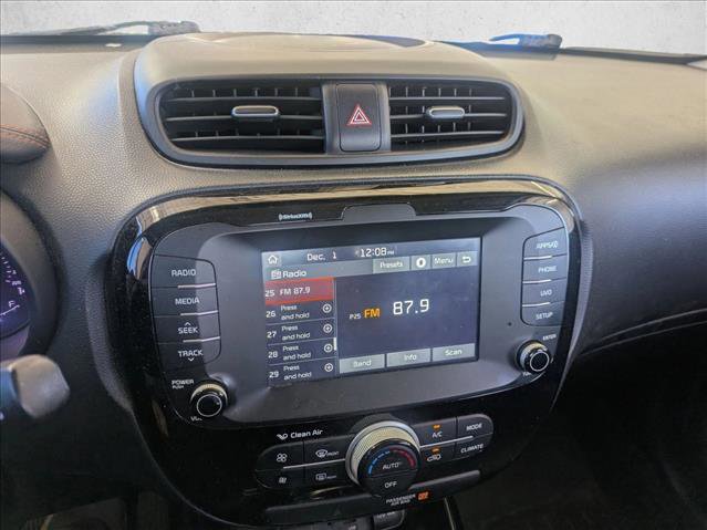 Used 2019 Kia Soul ! image 12