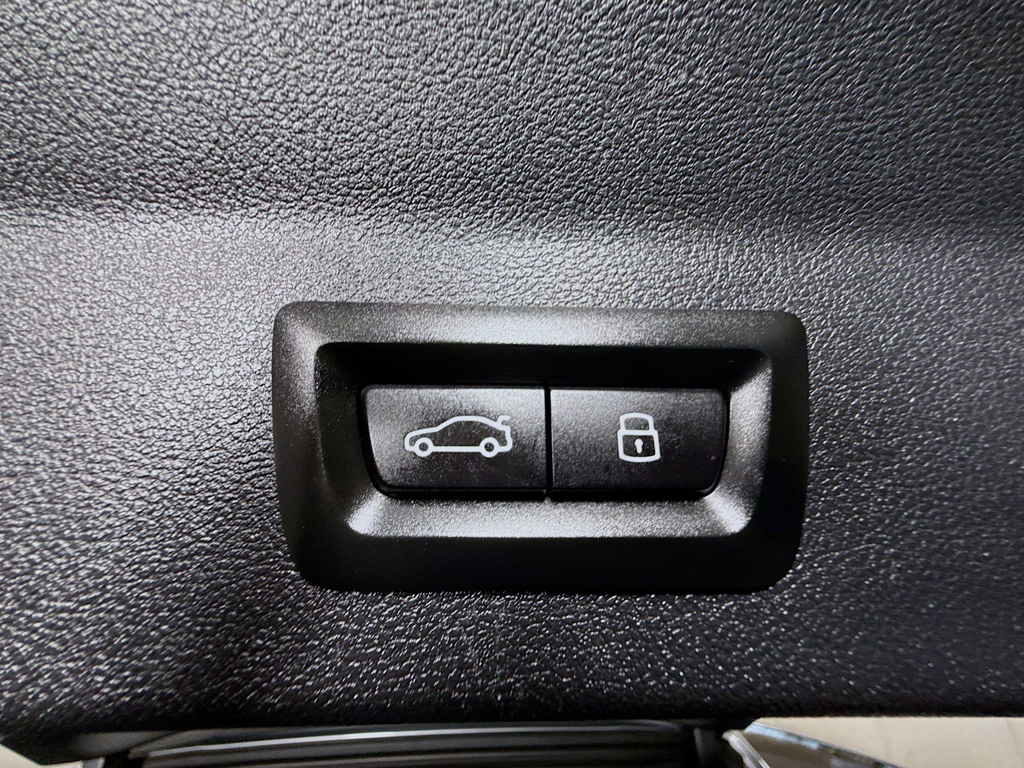 Used 2023 BMW X3 sDrive30i RWD image 42