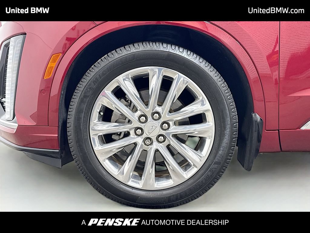 Used 2020 Cadillac XT6 Premium Luxury w/ Platinum Package FWD image 2